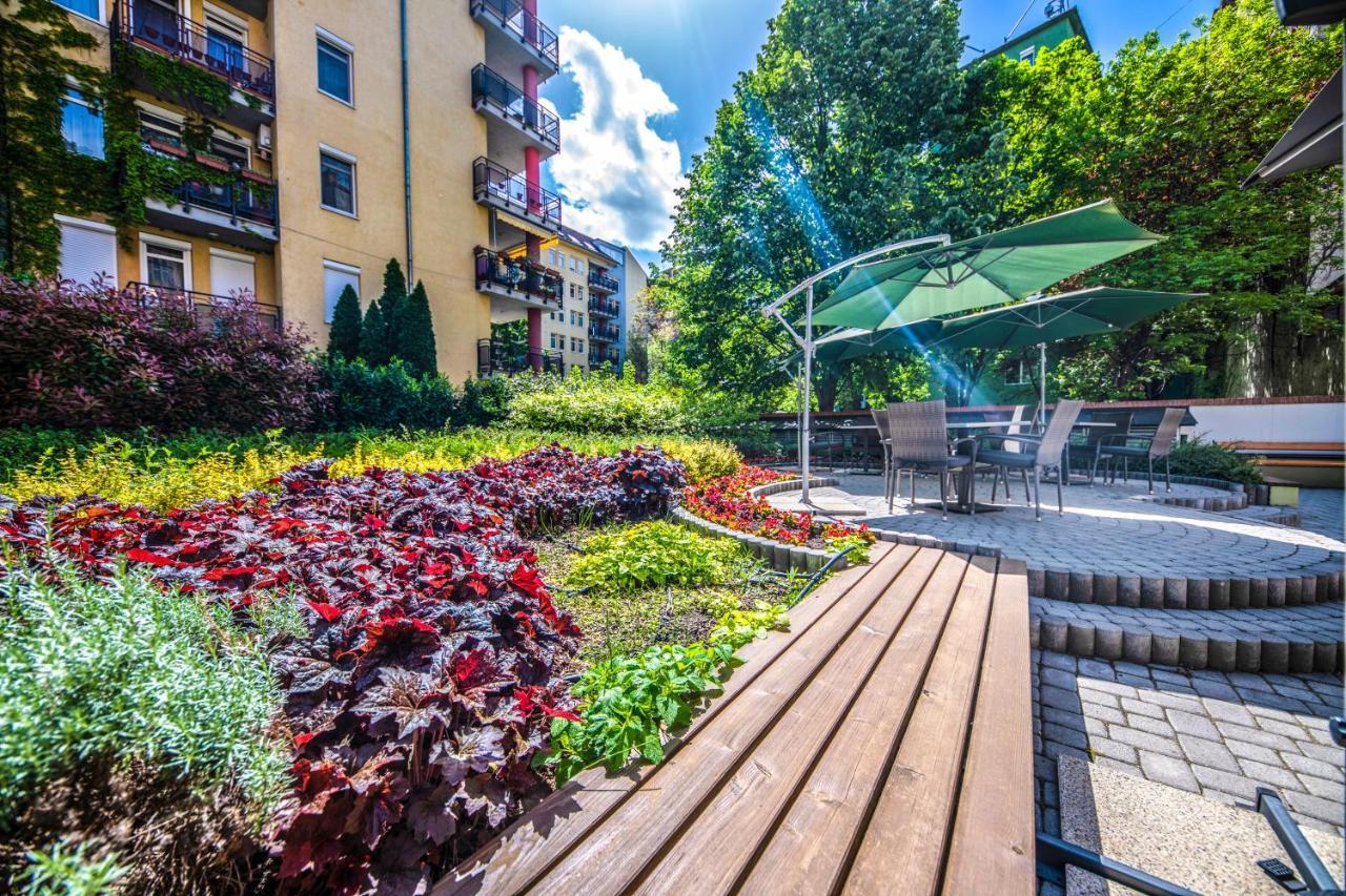Corvin Sissi Wing Hotel Budapest
