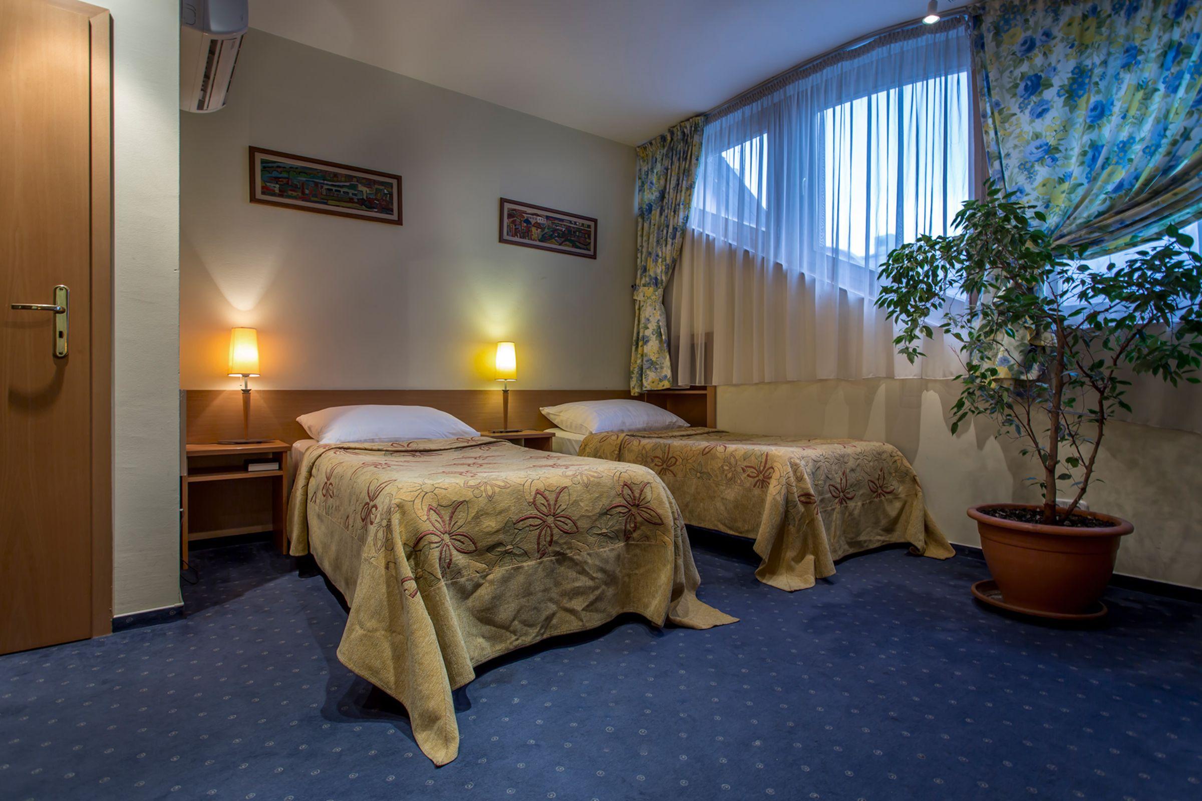 Hotel Corvin Sissi Wing 3*