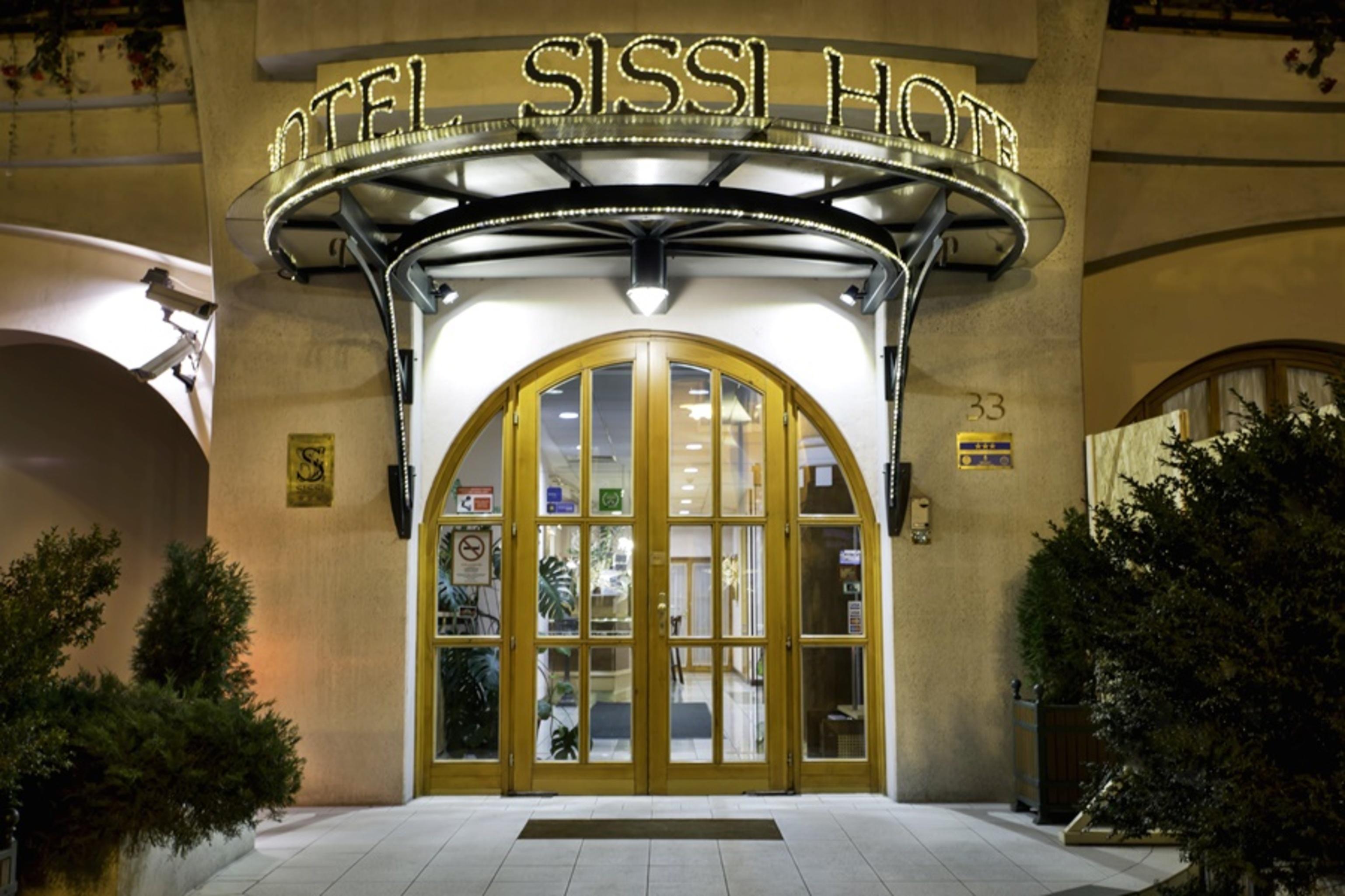 Szálloda Corvin Sissi Wing 3*