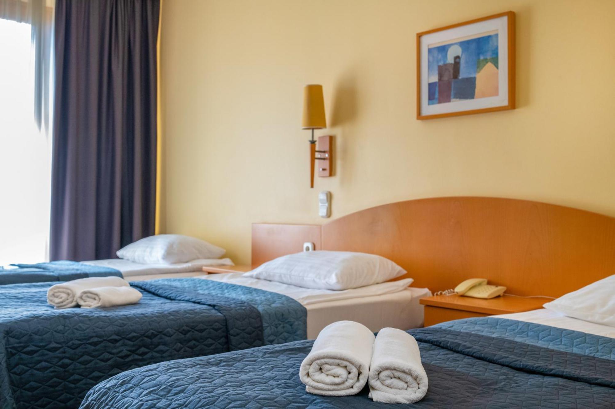 Corvin Sissi Wing Hotel